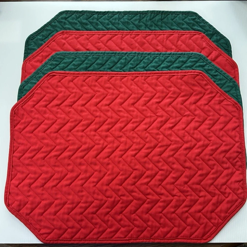 Handmade‎ Red And Green Quilted Zig Zag Placemats Set Of 4 Christmas Holiday